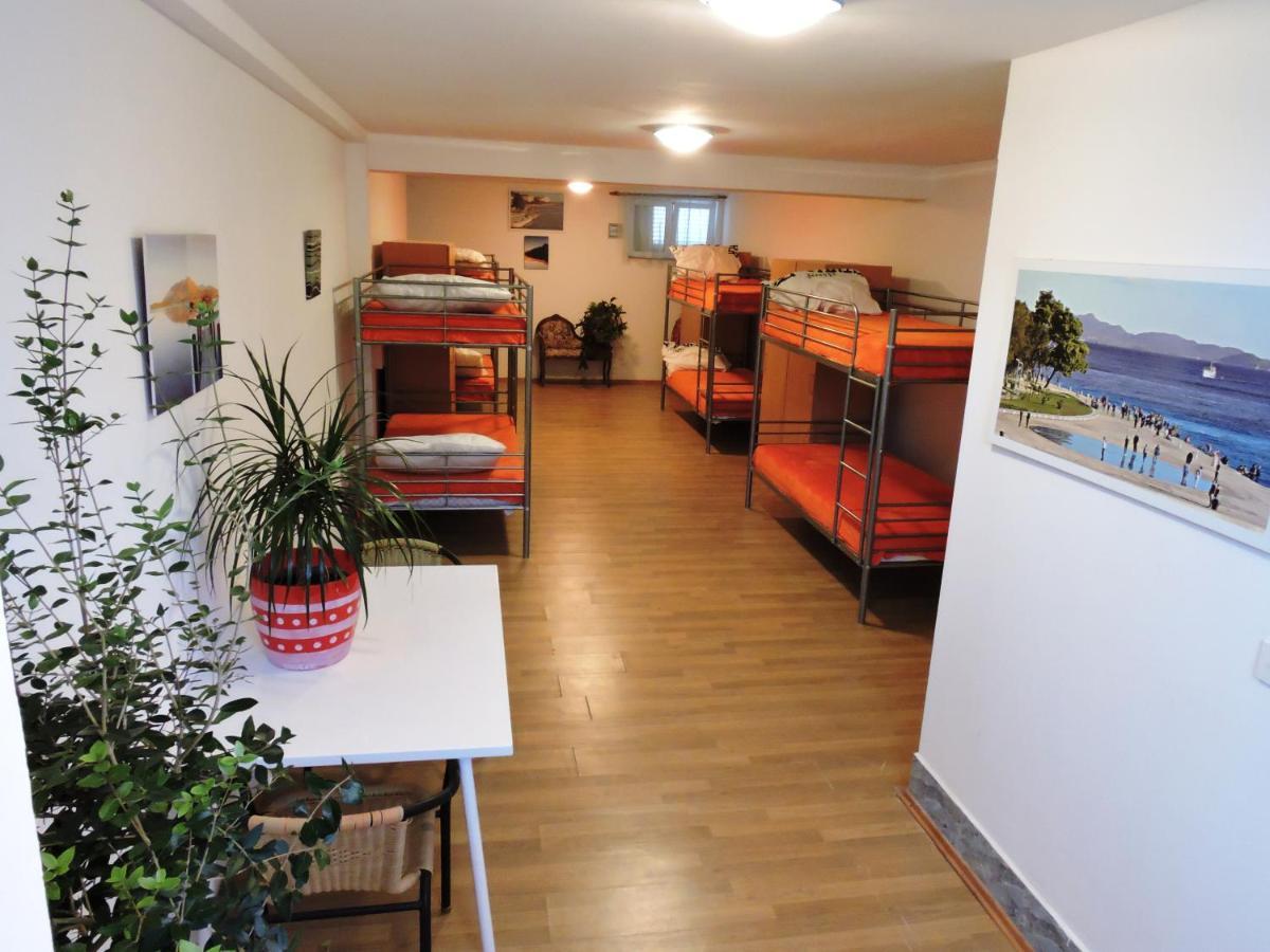 Apartments And Rooms With A Swimming Pool Kali, Ugljan - 14083 Exterior foto